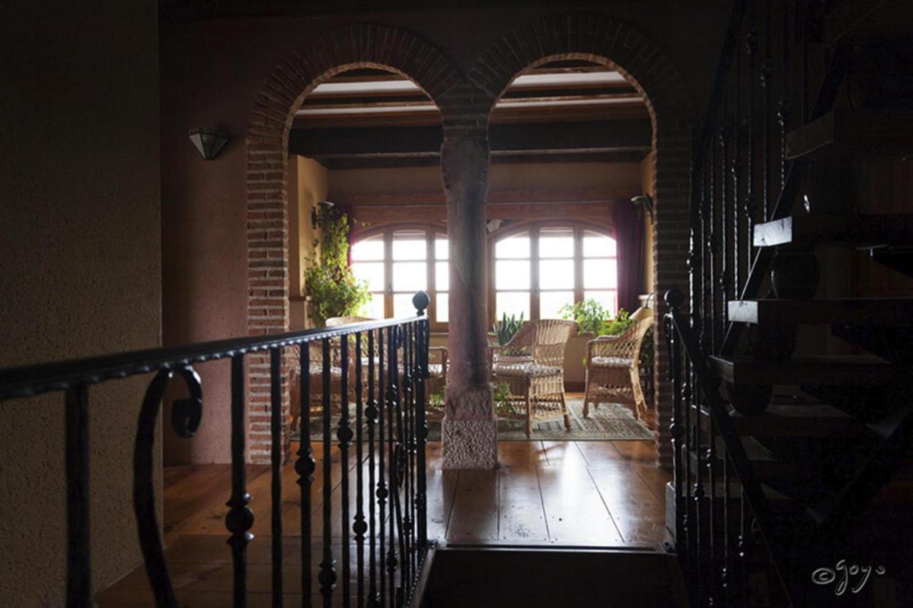 El Camino Real Guest House Villovela de Piron ภายนอก รูปภาพ